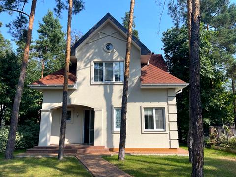 будинок за адресою смт. Козин, Київська вул.