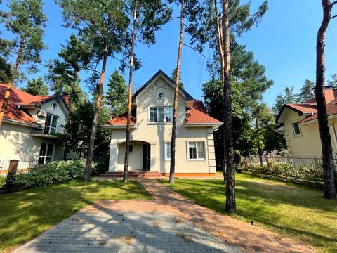 будинок за адресою смт. Козин, Київська вул.