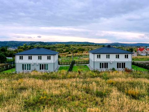 будинок за адресою с. Чишки, Жасминова