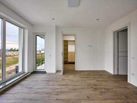 будинок за адресою с. Чишки, Жасминова