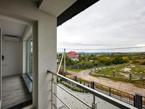 будинок за адресою с. Чишки, Жасминова