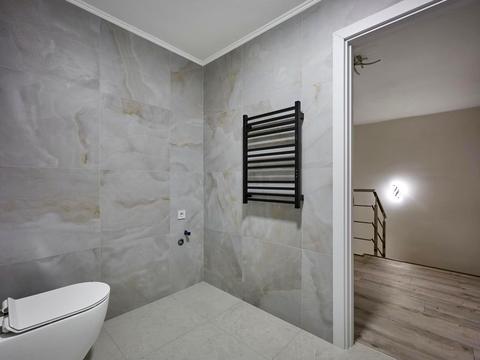 будинок за адресою с. Чишки, Жасминова