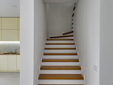 будинок за адресою с. Чишки, Жасминова