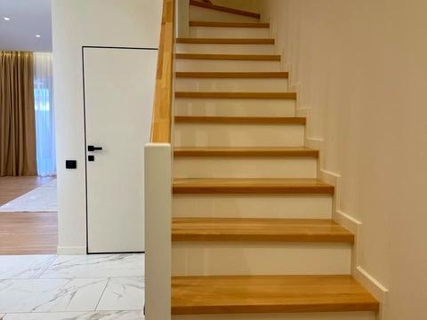 будинок за адресою с. Сторожниця, Малинова