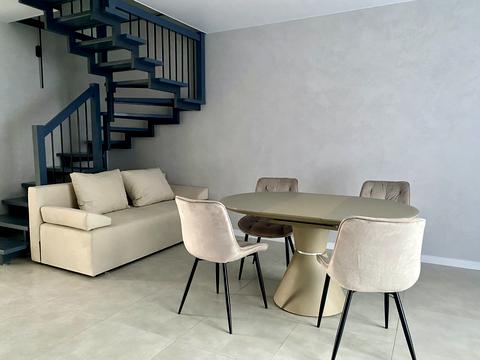 будинок за адресою Молодіжна вул., 1