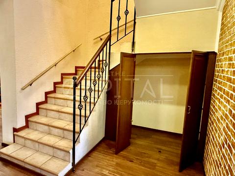 будинок за адресою Лугова