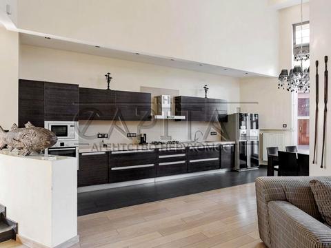 будинок за адресою с. Козин, Партизанська вул.