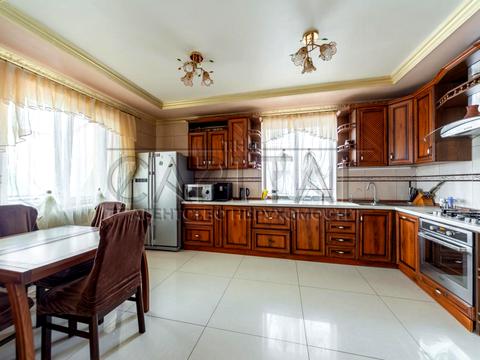 будинок за адресою с. Требухів, Броварська вул.