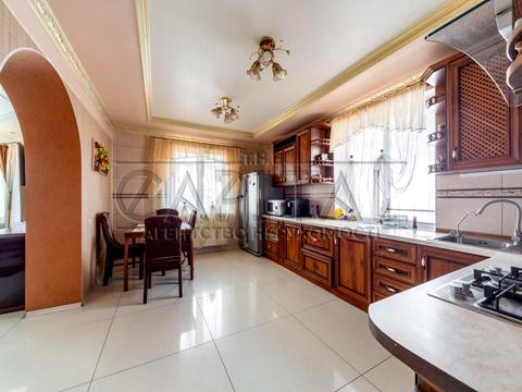 будинок за адресою с. Требухів, Броварська вул.