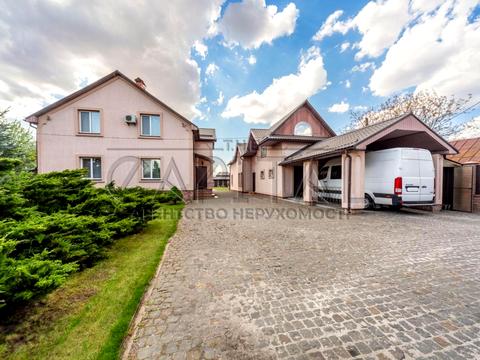 будинок за адресою с. Требухів, Броварська вул.