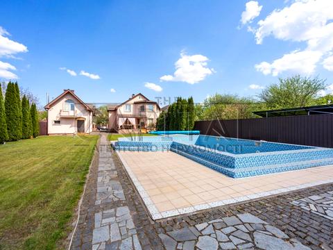 будинок за адресою с. Требухів, Броварська вул.