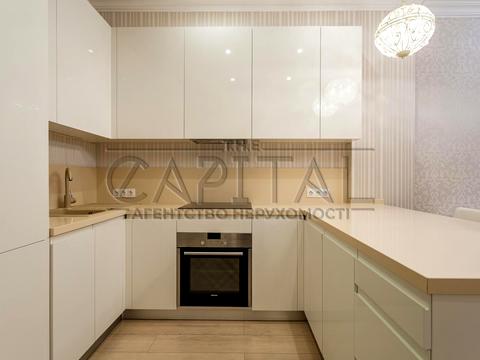 квартира за адресою Андрія Верхогляда вул. (Михайла Драгомирова), 18-А