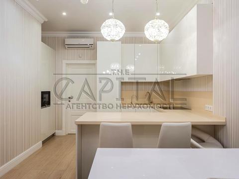 квартира за адресою Андрія Верхогляда вул. (Михайла Драгомирова), 18-А