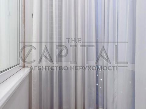 квартира за адресою Андрія Верхогляда вул. (Михайла Драгомирова), 18-А