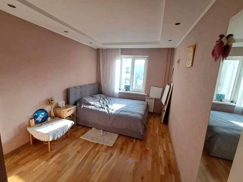 квартира за адресою Ревуцького вул., 8