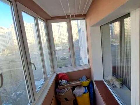 квартира за адресою Ревуцького вул., 8