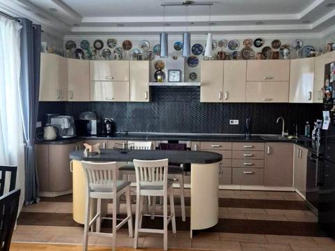 будинок за адресою Дачна вул.