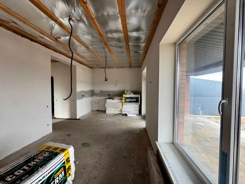 будинок за адресою Володимира Івасюка вул.