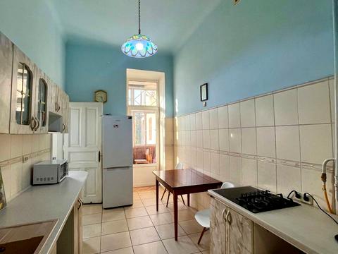 квартира за адресою Хорватська вул., 15