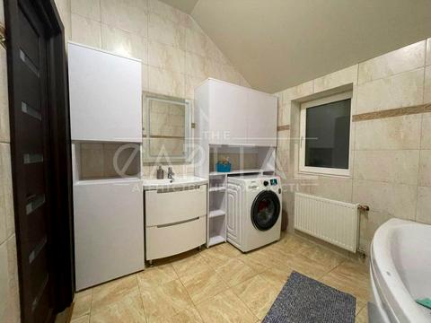 будинок за адресою Анатолія Солов'яненка вул., 136