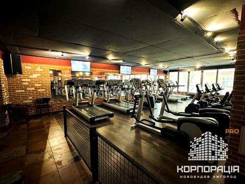 комерційна за адресою Богдана Хмельницького, 2Б