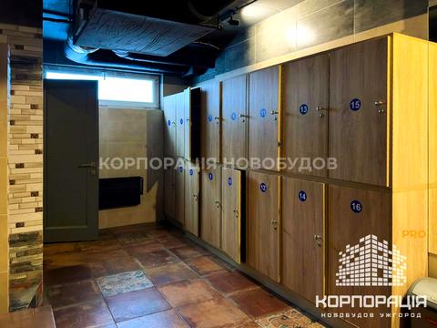 комерційна за адресою Богдана Хмельницького, 2Б