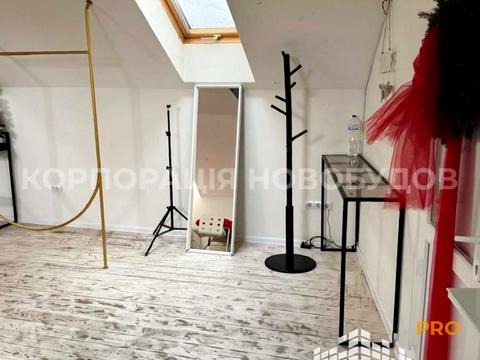 комерційна за адресою Гірчичне Зерно, 1