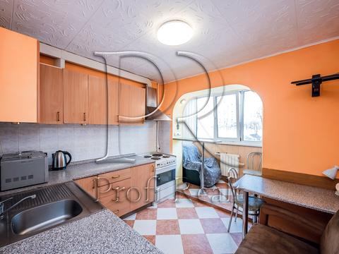 комерційна за адресою Володимира Івасюка просп. (Героїв Сталінграду), 1