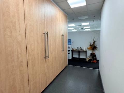 коммерческая по адресу Богдана Хмельницкого ул., 19