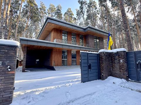 дом по адресу Полярна