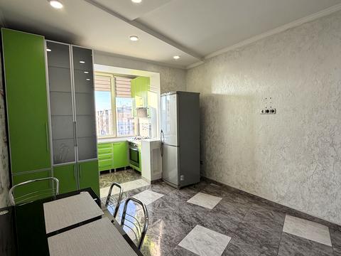 квартира по адресу Владимира Ивасюка ул., (Будинок)