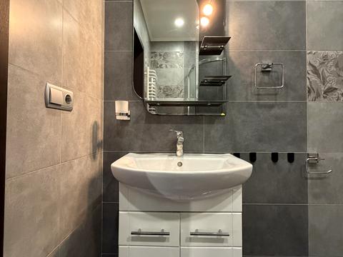 квартира по адресу Владимира Ивасюка ул., (Будинок)