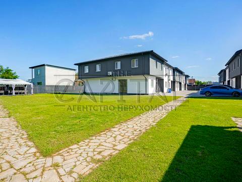 будинок за адресою щаслива, 18