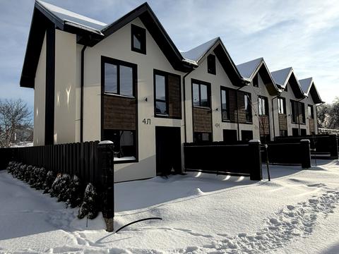 дом по адресу Левка Лукьяненко ул. (Октябрьская)