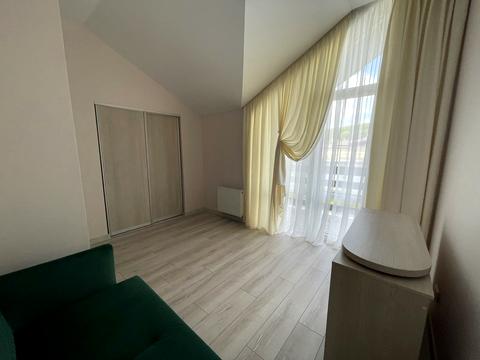 будинок за адресою Володимира Великого