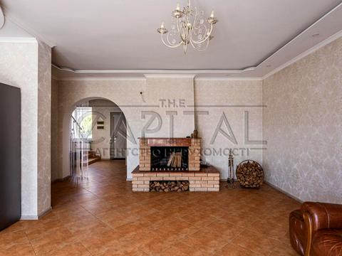 будинок за адресою с. Гатне, Юності вул.