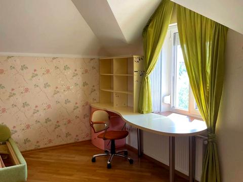 будинок за адресою Юності вул.