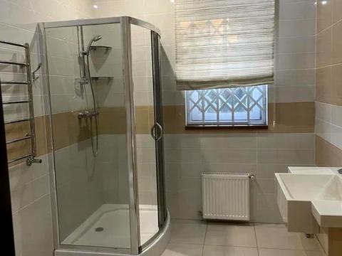 будинок за адресою Юності вул.