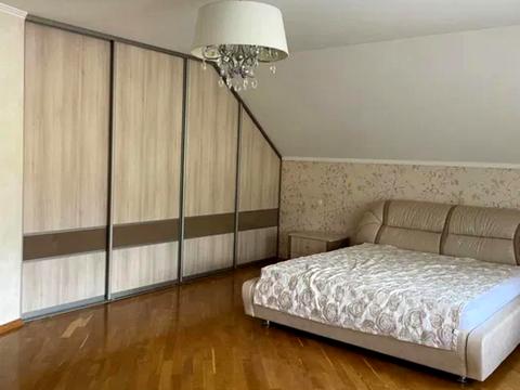 будинок за адресою Юності вул.