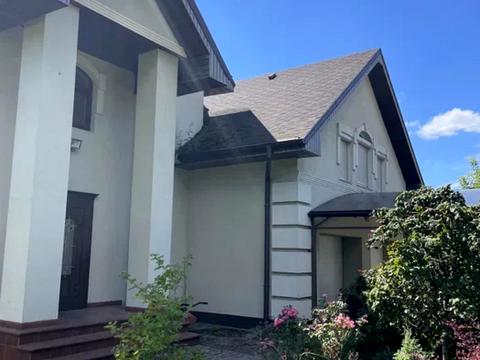 будинок за адресою Юності вул.