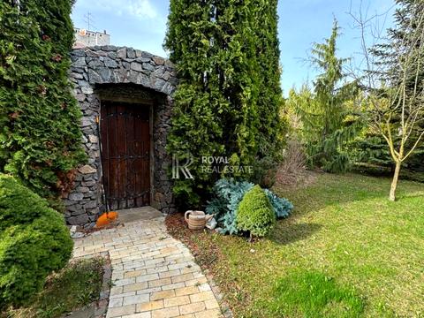 будинок за адресою Лісова вул.