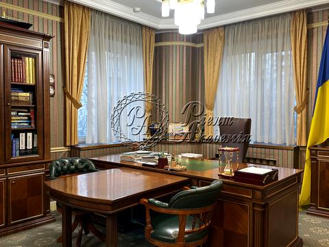 комерційна за адресою Ковпака вул., 17