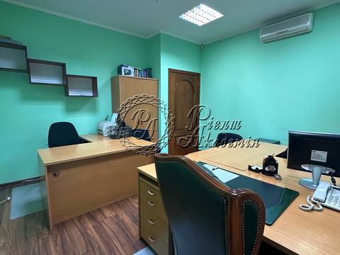 комерційна за адресою Ковпака вул., 17