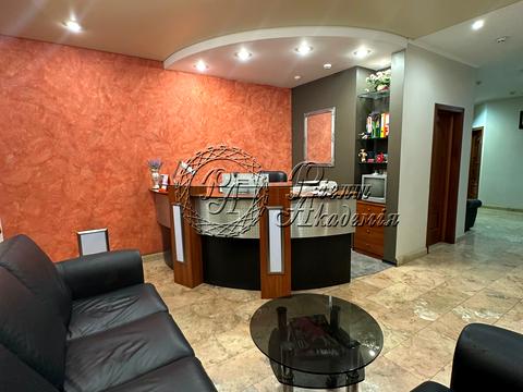 комерційна за адресою Ковпака вул., 17