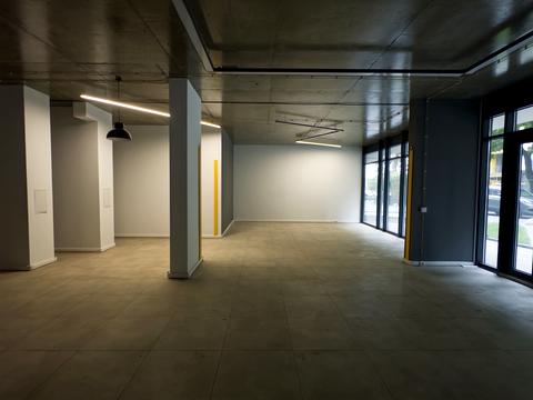 комерційна за адресою Миколи Пимоненка вул. (), 7д