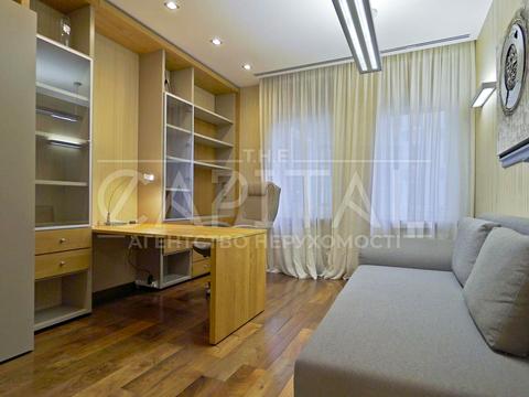 квартира за адресою Київ, Круглоуніверситетська вул., 3-5