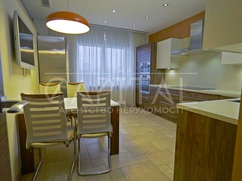 квартира за адресою Київ, Круглоуніверситетська вул., 3-5