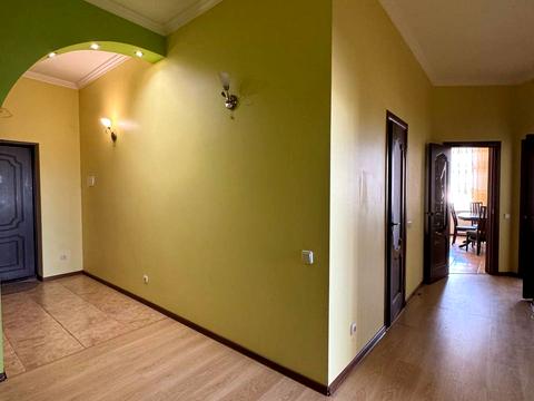 квартира за адресою Рівне, Гайдамацька вул. (Марфи Струтинської), 2в