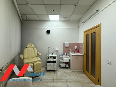 коммерческая по адресу Днепровская набережная ул., 25