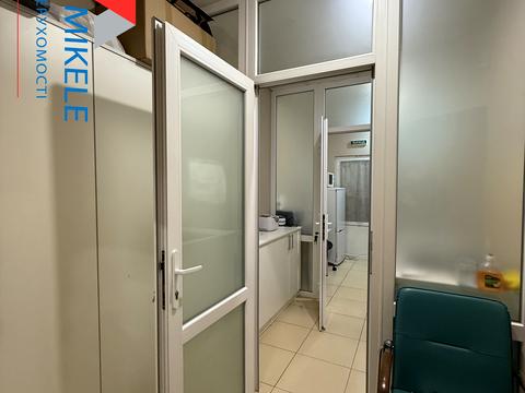 коммерческая по адресу Днепровская набережная ул., 25